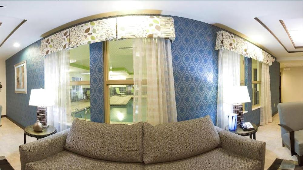 Holiday Inn Express Hotel & Suites Newport South By Ihg Esterno foto