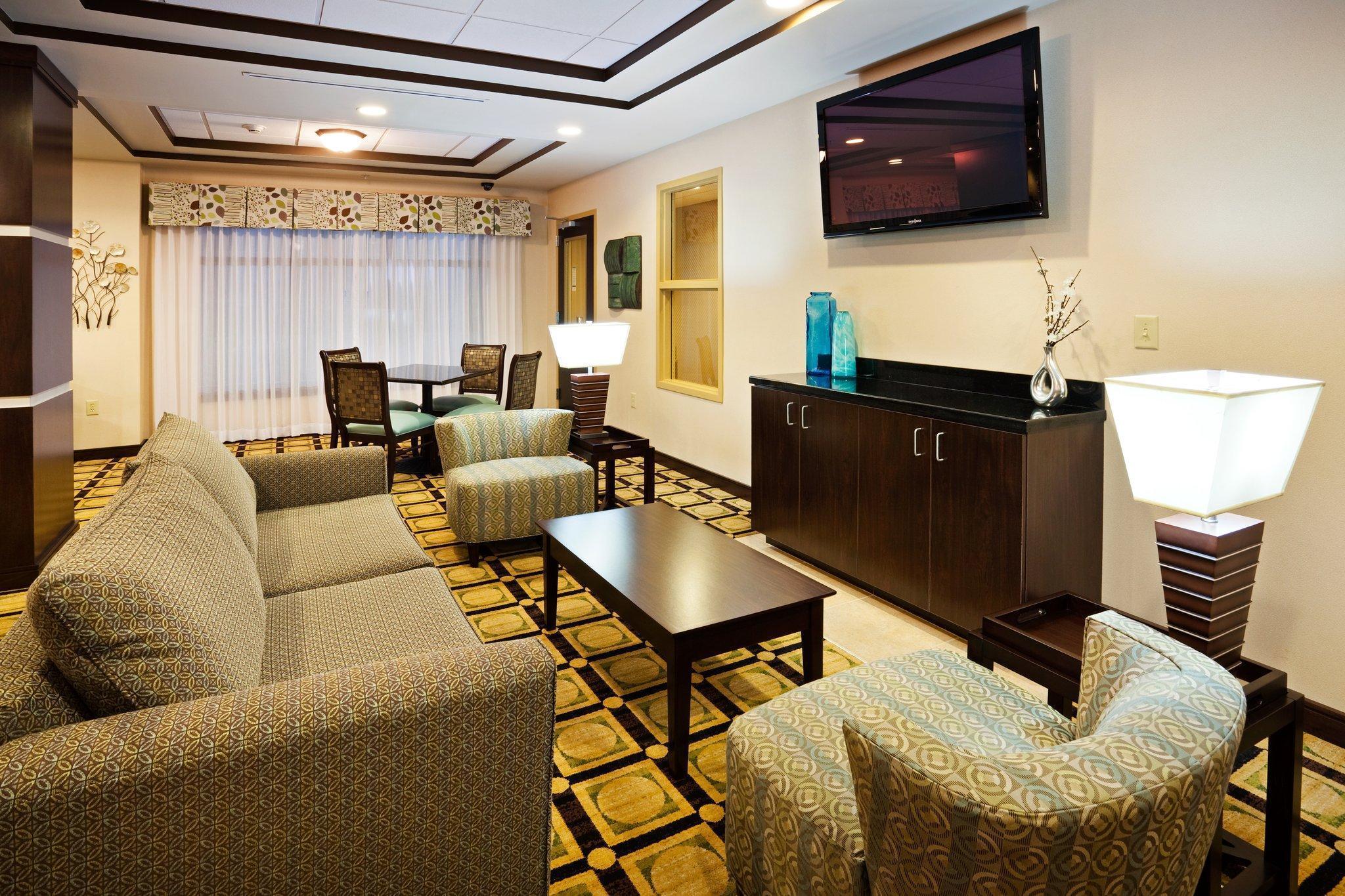 Holiday Inn Express Hotel & Suites Newport South By Ihg Esterno foto