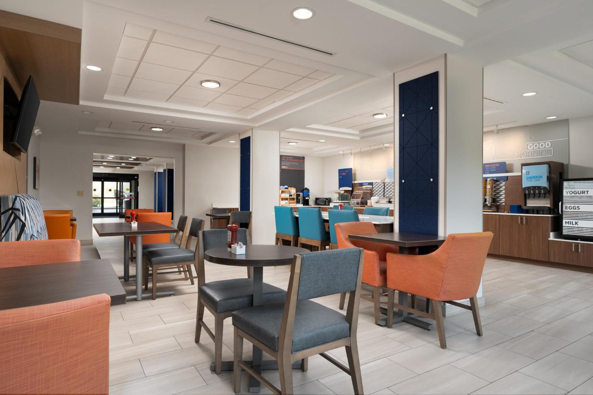 Holiday Inn Express Hotel & Suites Newport South By Ihg Esterno foto