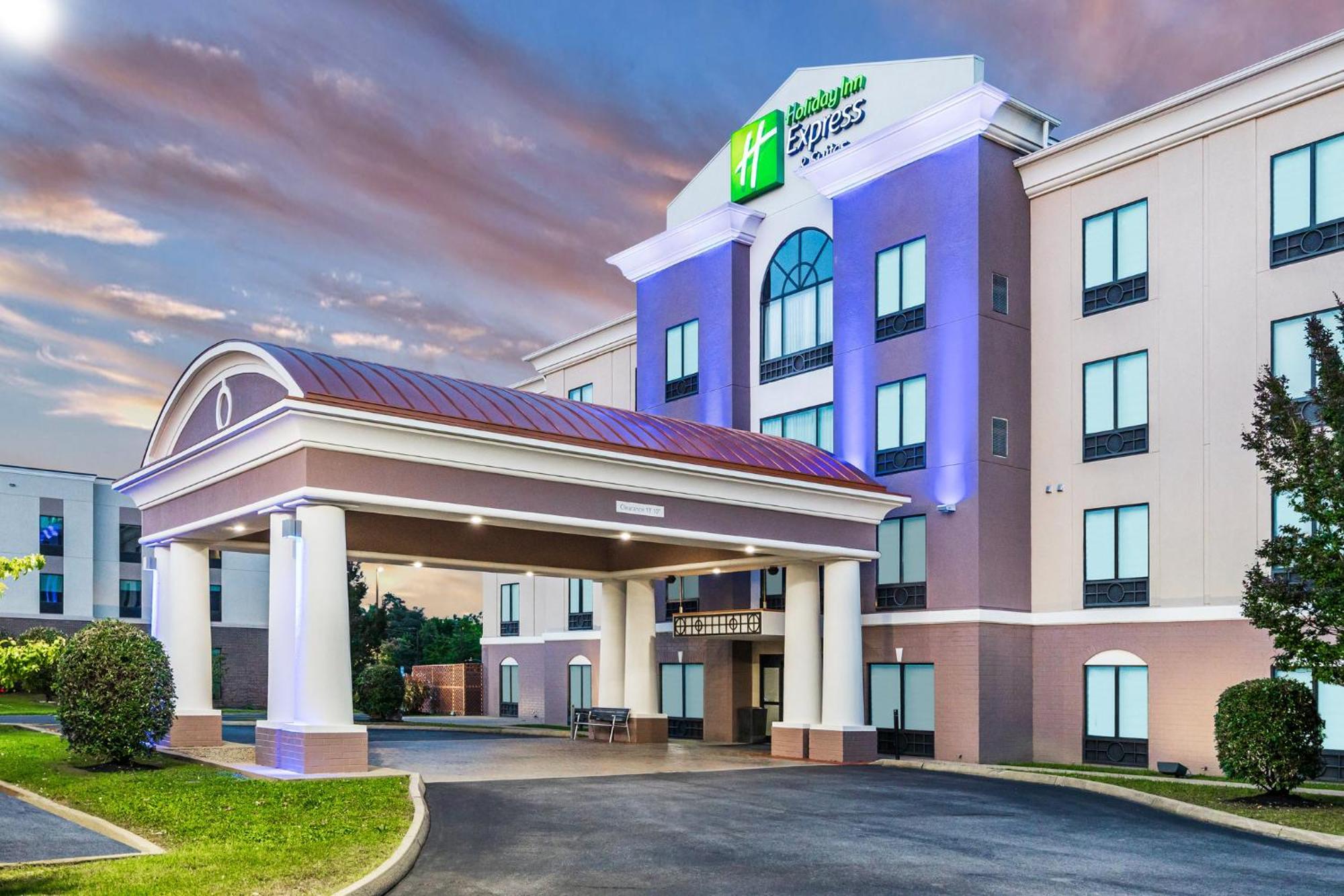 Holiday Inn Express Hotel & Suites Newport South By Ihg Esterno foto