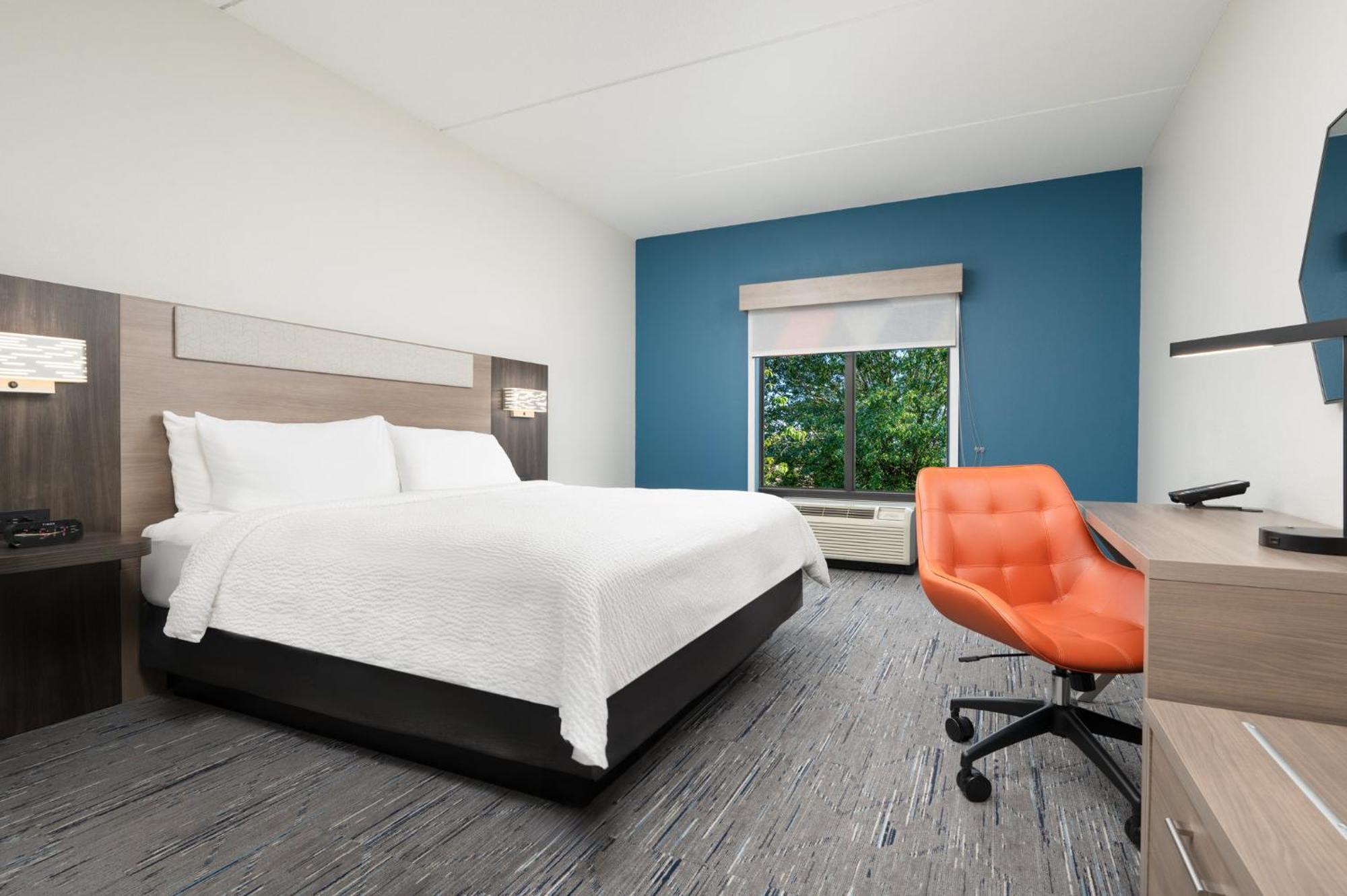 Holiday Inn Express Hotel & Suites Newport South By Ihg Esterno foto