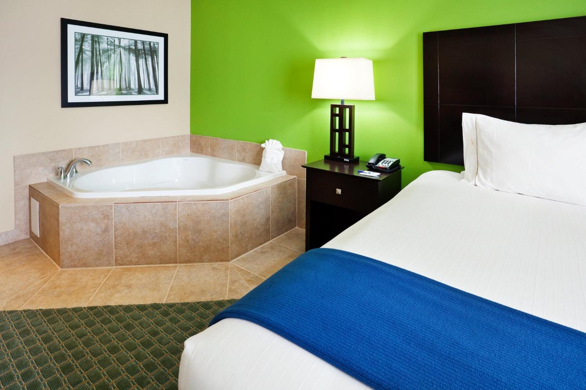Holiday Inn Express Hotel & Suites Newport South By Ihg Esterno foto