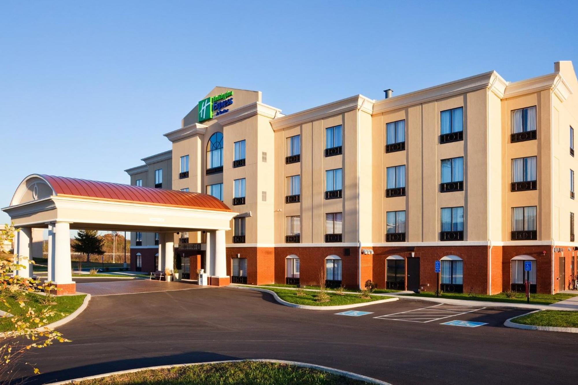 Holiday Inn Express Hotel & Suites Newport South By Ihg Esterno foto