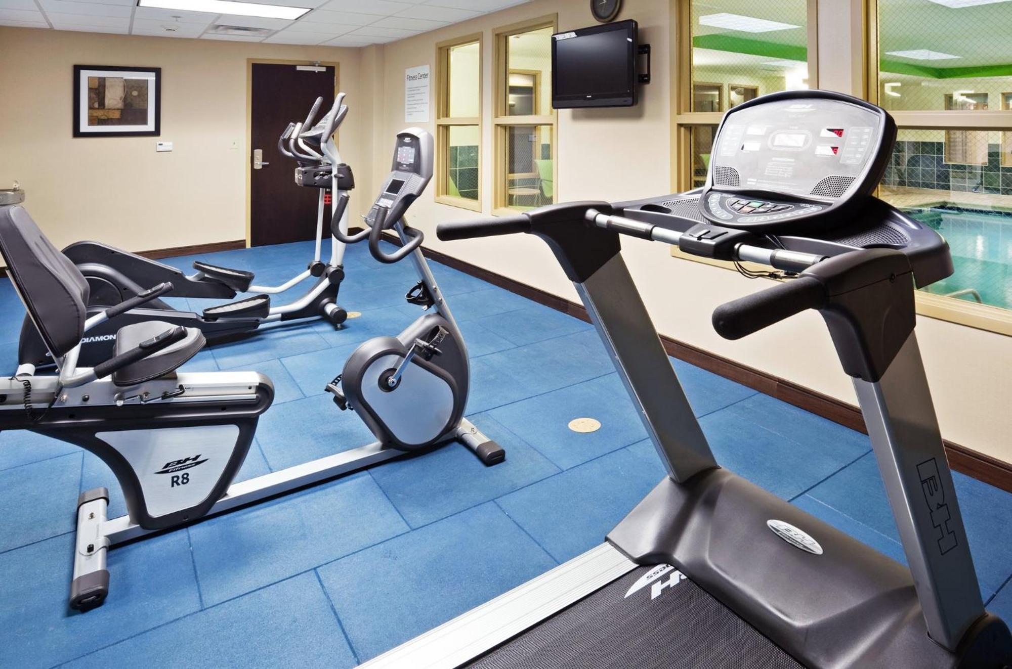 Holiday Inn Express Hotel & Suites Newport South By Ihg Esterno foto