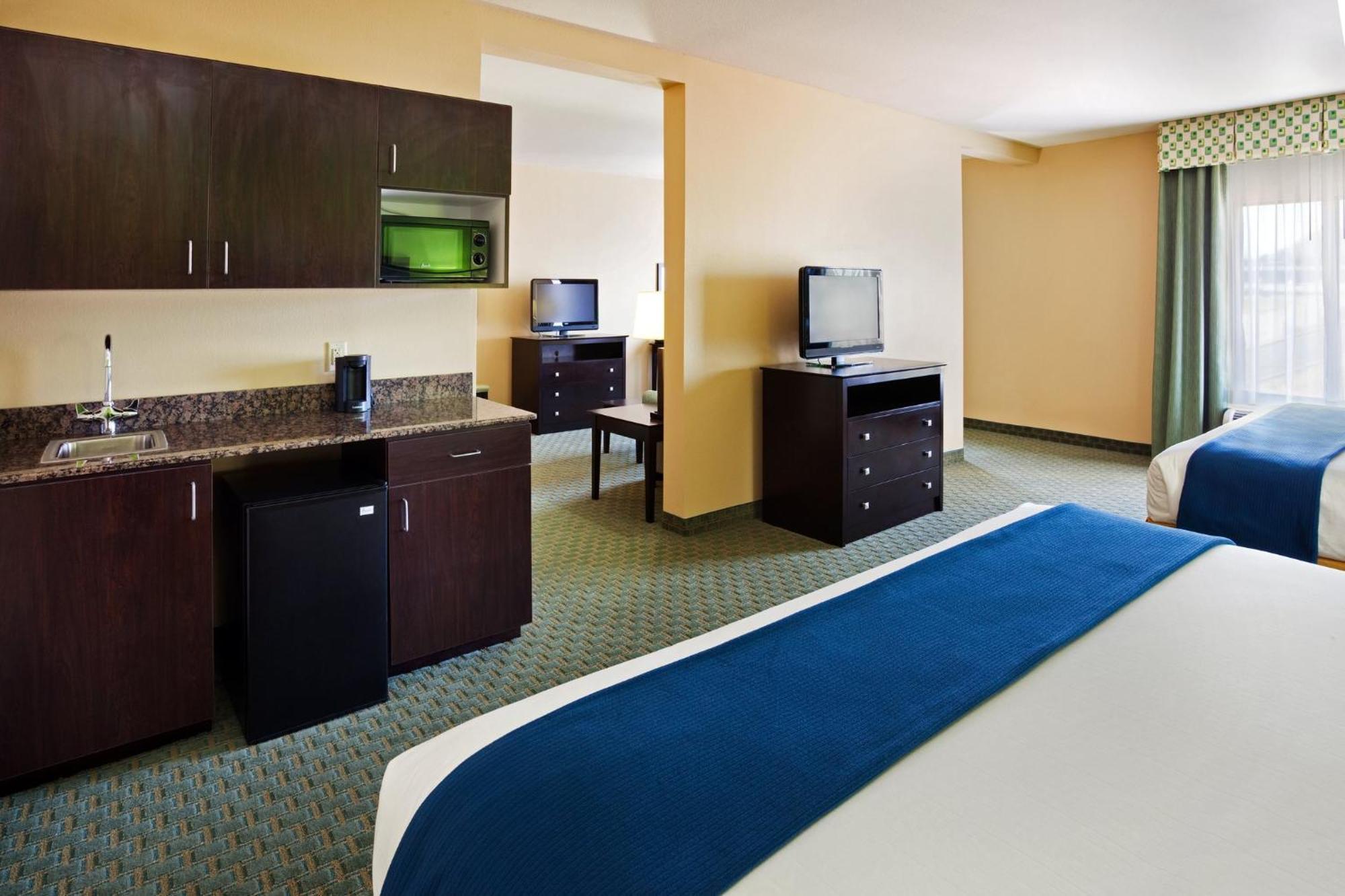 Holiday Inn Express Hotel & Suites Newport South By Ihg Esterno foto