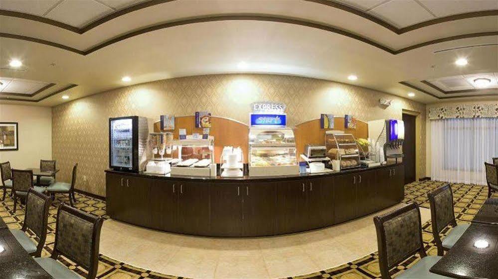 Holiday Inn Express Hotel & Suites Newport South By Ihg Esterno foto